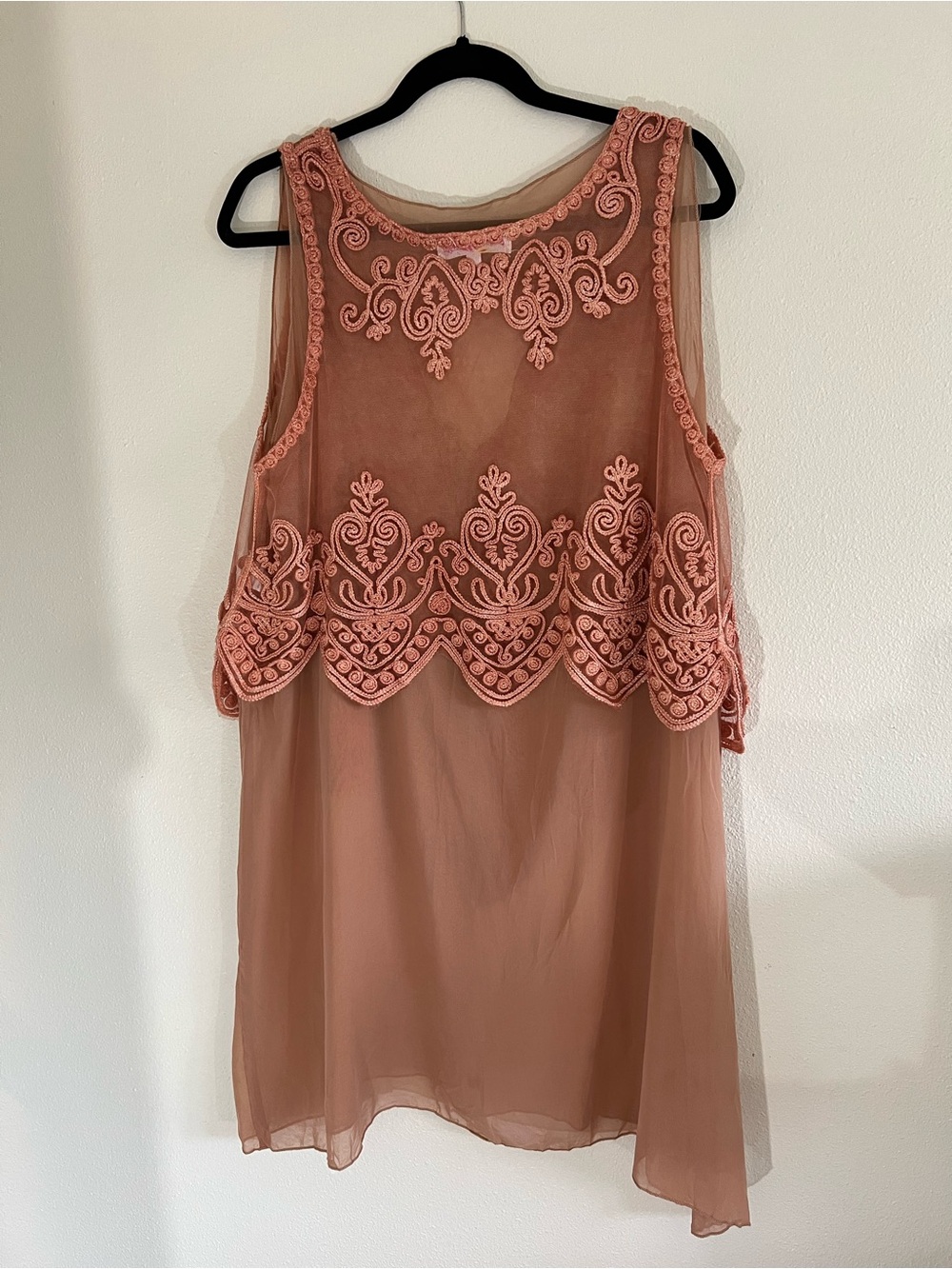 Pretty Angel Vintage Sheer Embroidered Duster in Dusty Pink - Picture 5 of 6